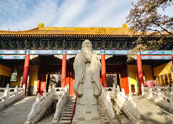 Statue of Confucius